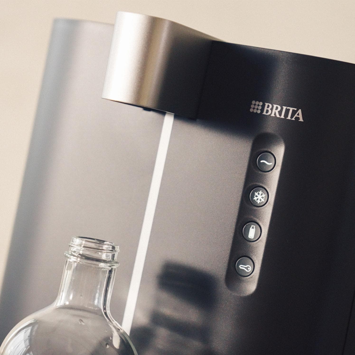 Water Dispenser Maintenance Tips UAE Offices Can Rely On